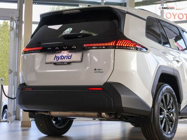2026-Toyota-RAV4-25-GX-Hybrid-CVT-Auto-E-Four image:11