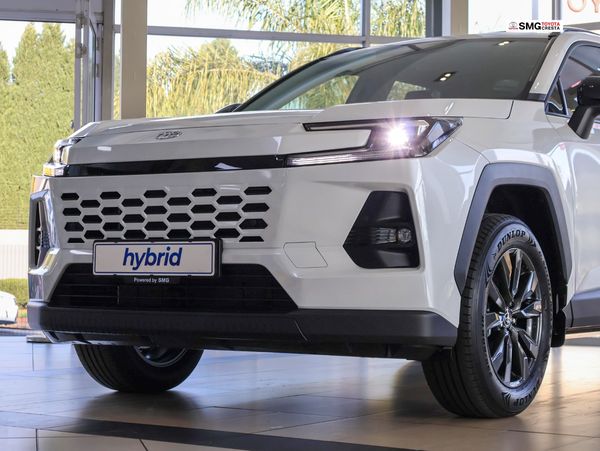 2026-Toyota-RAV4-25-GX-Hybrid-CVT-Auto-E-Four image:6
