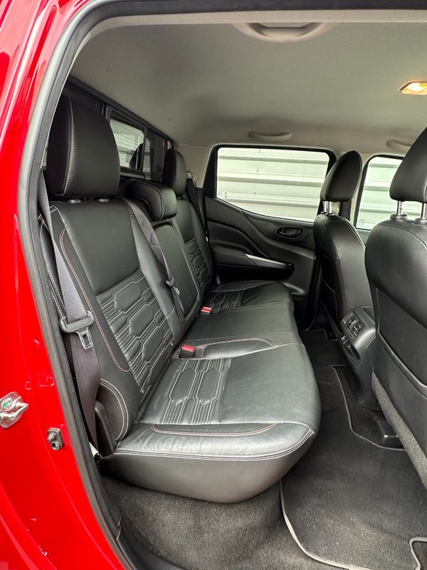 2022-Nissan-Navara-25-DDTi-PRO-4X-4X4-Auto-Double-Cab image:5