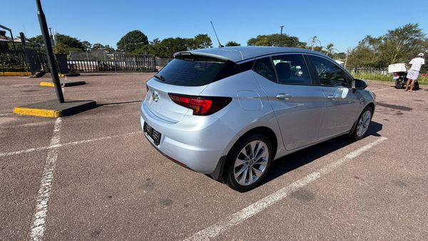 2016-Opel-Astra-14T-Enjoy-Auto-5-dr image:2