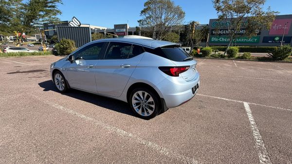 2016-Opel-Astra-14T-Enjoy-Auto-5-dr image:3