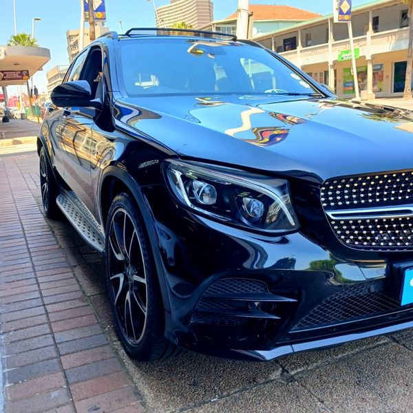 2017-Mercedes-AMG-GLC-43-AMG-4Matic image:2