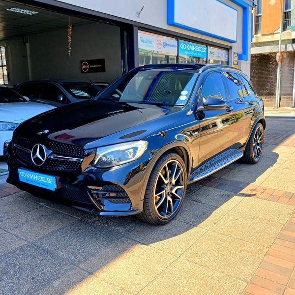 2017-Mercedes-AMG-GLC-43-AMG-4Matic image:4