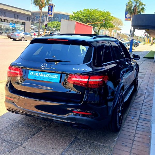 2017-Mercedes-AMG-GLC-43-AMG-4Matic image:7