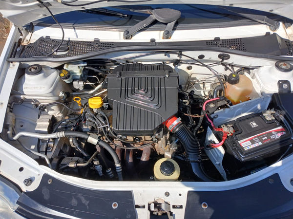 2014-Nissan-NP200-16-AC-Safety-Pack image:8