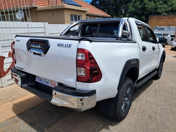 2022-Toyota-Hilux-24-GD-6-Raised-Body-Raider-Double-Cab image:6
