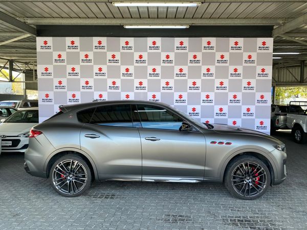 2022-Maserati-Levante-Trofeo image:4