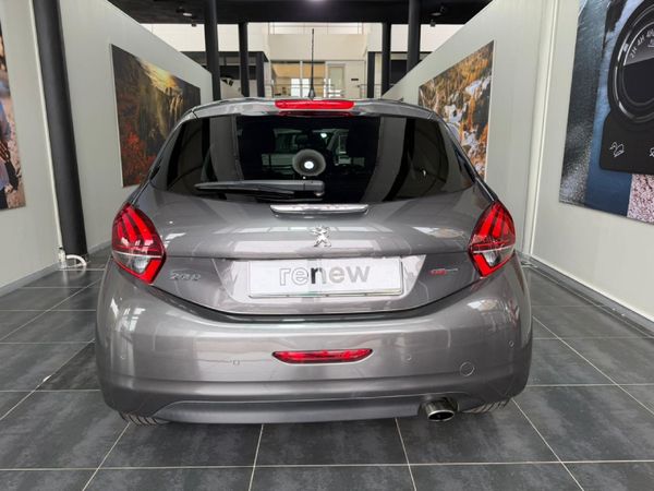 2021-Peugeot-208-12T-PureTech-GT-Line-Auto-5-dr image:4