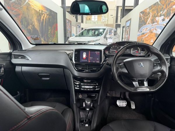 2021-Peugeot-208-12T-PureTech-GT-Line-Auto-5-dr image:7