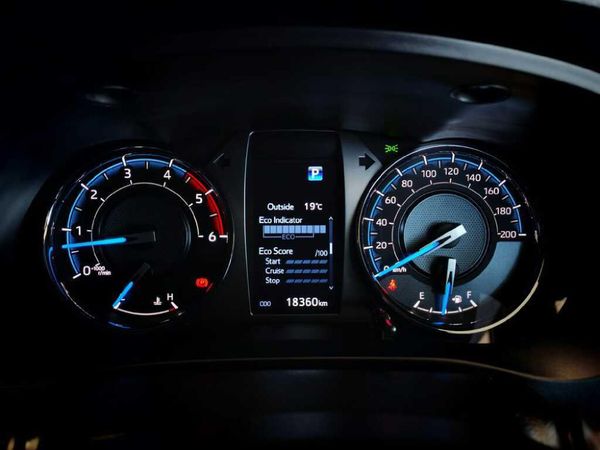 2023-Toyota-Hilux-28-GD-6-Raised-Body-Legend-Auto-Extended-Cab image:11