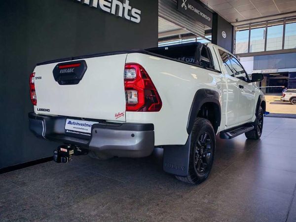 2023-Toyota-Hilux-28-GD-6-Raised-Body-Legend-Auto-Extended-Cab image:3