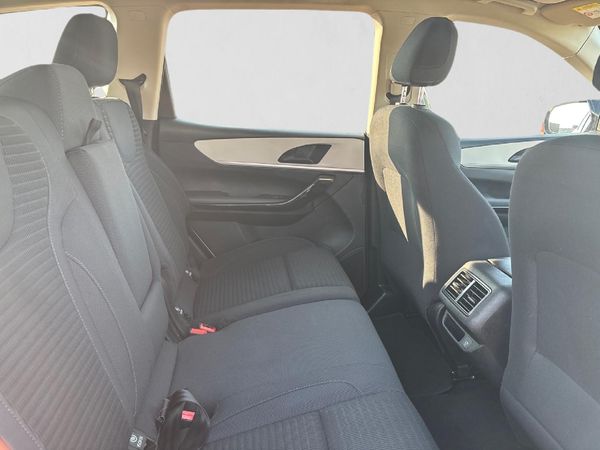 2023-Mahindra-XUV-700-20-AX5-Auto image:16