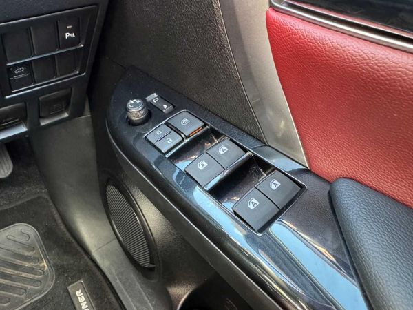 2024-Toyota-Fortuner-28-GD-6-RB-Auto image:12