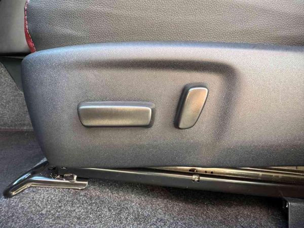 2024-Toyota-Fortuner-28-GD-6-RB-Auto image:16