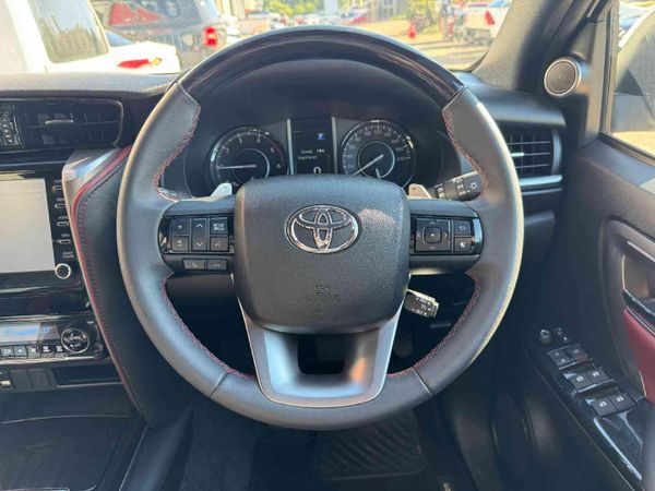 2024-Toyota-Fortuner-28-GD-6-RB-Auto image:18
