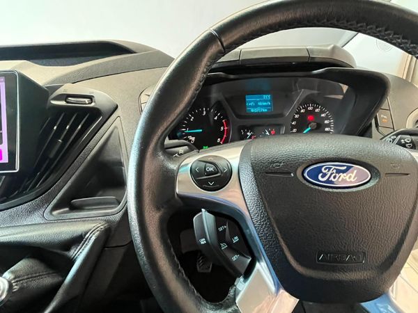 2021-Ford-Tourneo-Custom-22-TDCi-Trend-LWB-92kW image:11