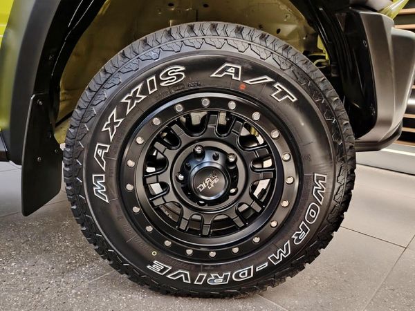 2026-Suzuki-Jimny-15-GLX-AllGrip-5-Door-Auto image:7
