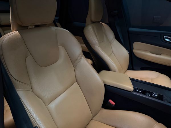 2020-Volvo-XC60-D4-Momentum-Auto-AWD image:11