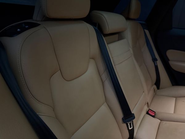 2020-Volvo-XC60-D4-Momentum-Auto-AWD image:15
