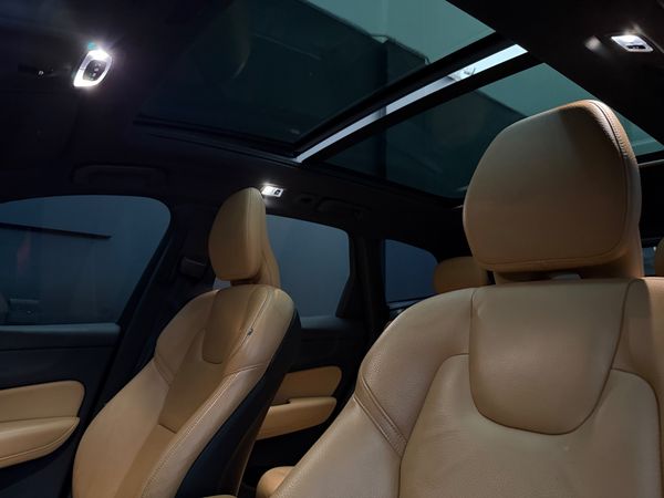 2020-Volvo-XC60-D4-Momentum-Auto-AWD image:17