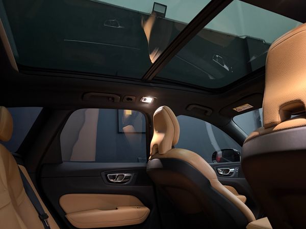 2020-Volvo-XC60-D4-Momentum-Auto-AWD image:18
