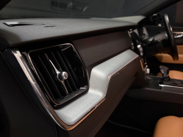 2020-Volvo-XC60-D4-Momentum-Auto-AWD image:25