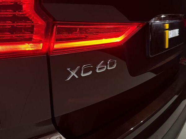 2020-Volvo-XC60-D4-Momentum-Auto-AWD image:8