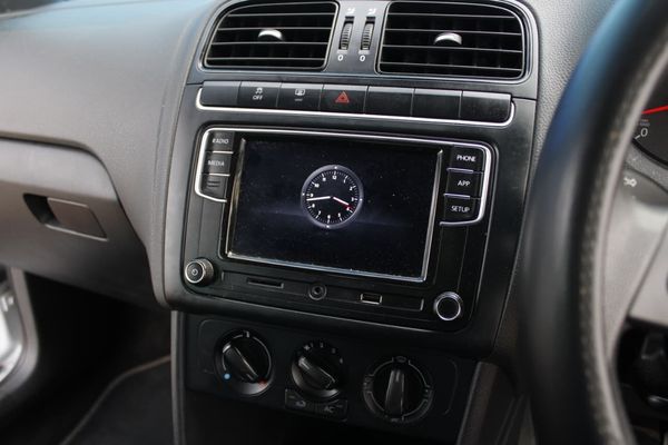 2022-Volkswagen-Polo-Vivo-14-Comfortline-5-dr image:17