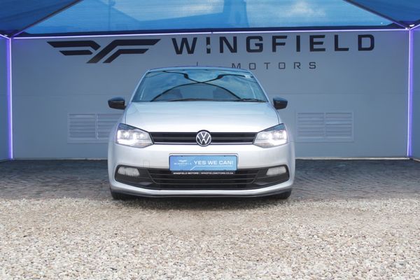 2022-Volkswagen-Polo-Vivo-14-Comfortline-5-dr image:1