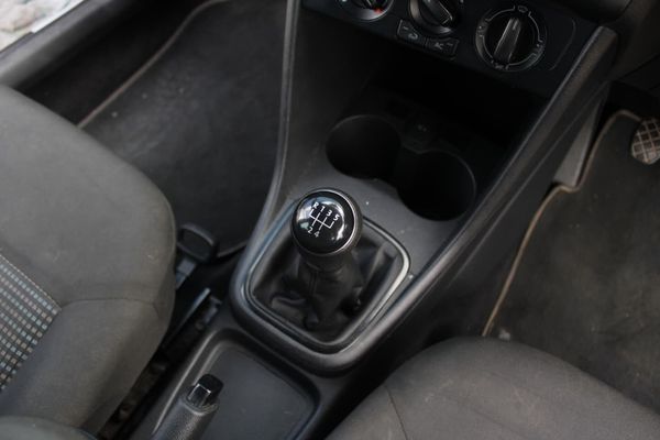 2022-Volkswagen-Polo-Vivo-14-Comfortline-5-dr image:19