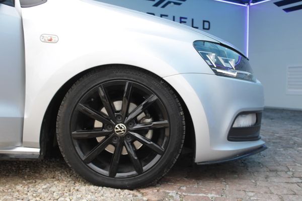 2022-Volkswagen-Polo-Vivo-14-Comfortline-5-dr image:6