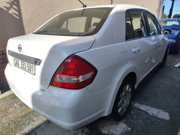 2007-Nissan-Tiida-16-Visia-Auto image:3