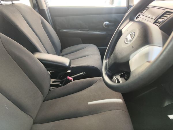 2007-Nissan-Tiida-16-Visia-Auto image:6