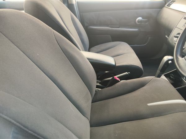 2007-Nissan-Tiida-16-Visia-Auto image:7