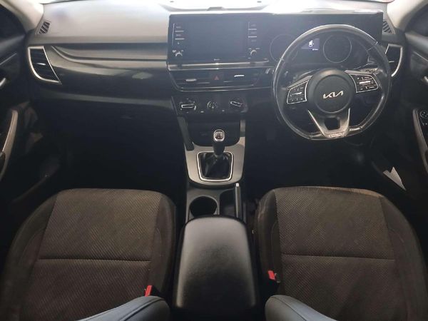 2022-Kia-Seltos-16-EX image:6