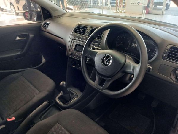 2022-Volkswagen-Polo-Vivo-14-Trendline-5-dr image:7