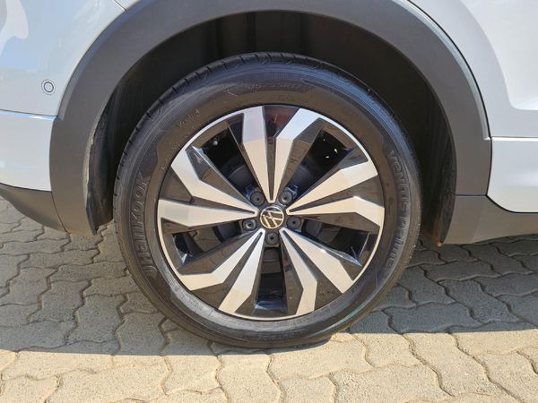 2022-Volkswagen-T-Cross-10-TSI-Comfortline image:10