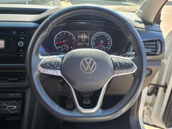 2022-Volkswagen-T-Cross-10-TSI-Comfortline image:14