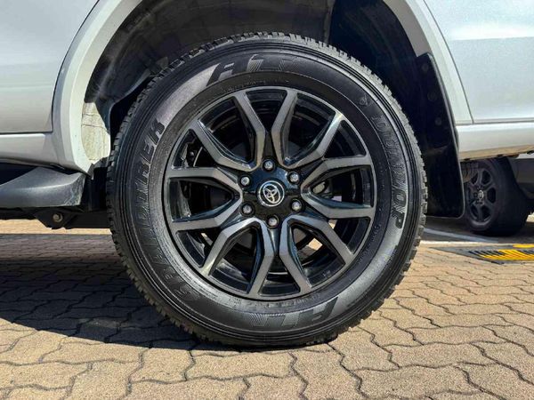 2025-Toyota-Fortuner-28GD-6-4x4-GR-S-Auto image:26
