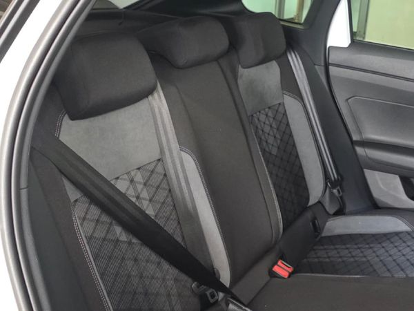 2026-Volkswagen-Taigo-10-TSI-R-Line-Auto image:17