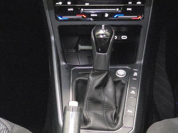 2026-Volkswagen-Taigo-10-TSI-R-Line-Auto image:21