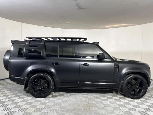 2022-Land-Rover-Defender-130-D300-X-Dynamic-HSE image:15