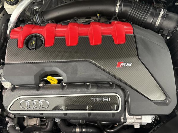 2022-Audi-RS3-Sportback-Quattro-Auto image:13