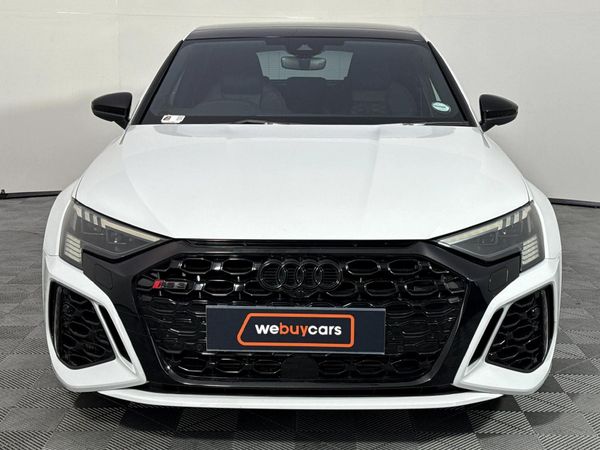 2022-Audi-RS3-Sportback-Quattro-Auto image:15
