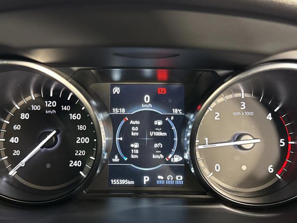 2018-Land-Rover-Discovery-Sport-20D-HSE-177kW image:2