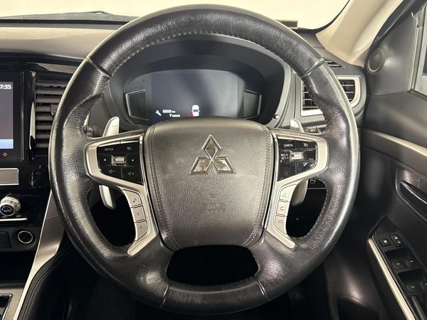 2021-Mitsubishi-Pajero-Sport-24D-Auto image:11