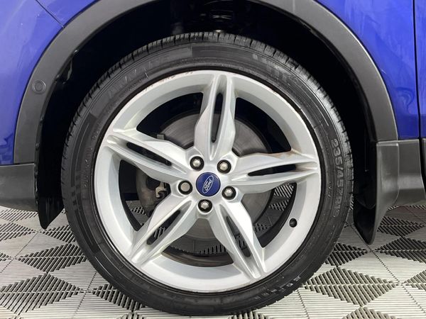 2017-Ford-Kuga-20-EcoBoost-Titanium-AWD-Auto image:4