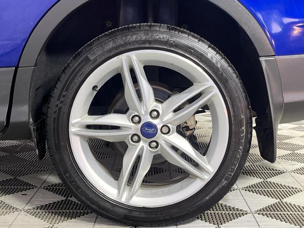 2017-Ford-Kuga-20-EcoBoost-Titanium-AWD-Auto image:6