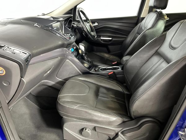 2017-Ford-Kuga-20-EcoBoost-Titanium-AWD-Auto image:8