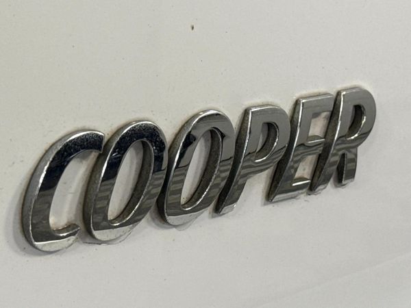 2012-MINI-Countryman-Cooper-Auto image:11